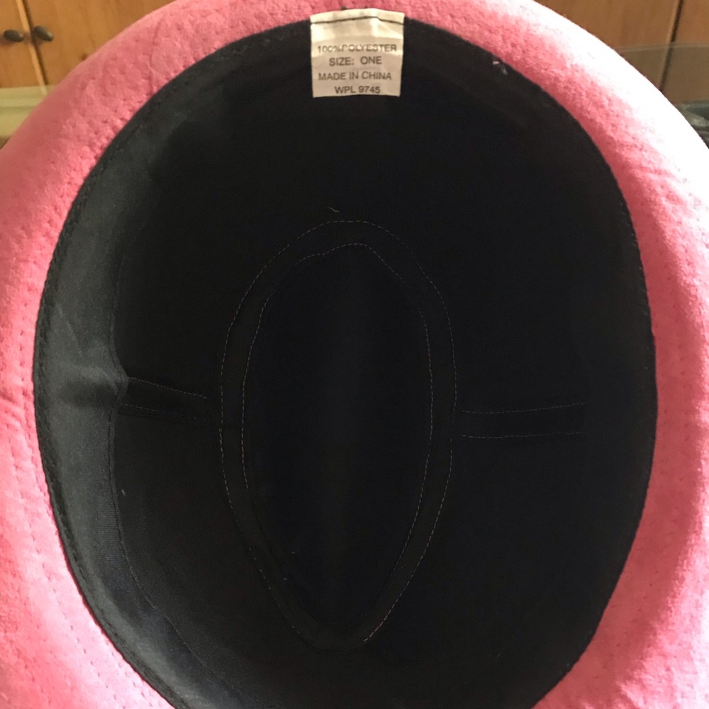 Pink Hat - Picture 3 of 4
